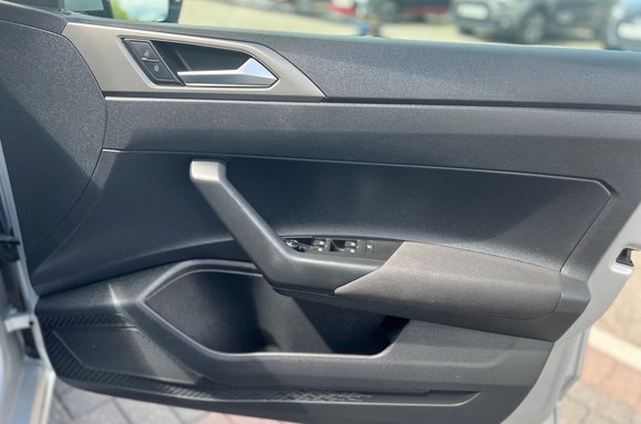 Volkswagen Polo SE TSI DSG AUTOMATIC 5 DOOR 19
