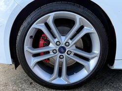 Ford Focus 2.0T EcoBoost ST-2 Hatchback 5dr Petrol Manual Euro 6 (s/s) (250 ps) 17