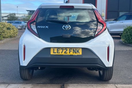 Toyota Aygo X 1.0 VVT-i Pure Hatchback 5dr Petrol x-shift Euro 6 (s/s) (72 ps) 5