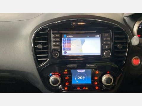 Nissan Juke 1.2 DIG-T Tekna Euro 5 (s/s) 5dr Euro 5 10