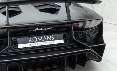 Lamborghini Aventador SV LP 750-4 Roadster 29