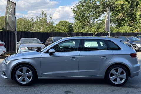 Audi A3 TDI SPORT NAV -£35 ROAD TAX - FULL AUDI MAIN DEALER SERVICE HISTORY 9