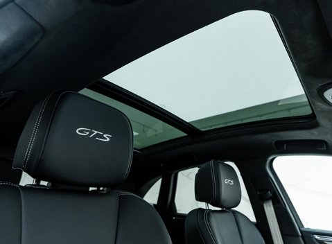 Porsche Macan GTS 16