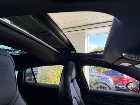 Porsche Panamera PDK 36