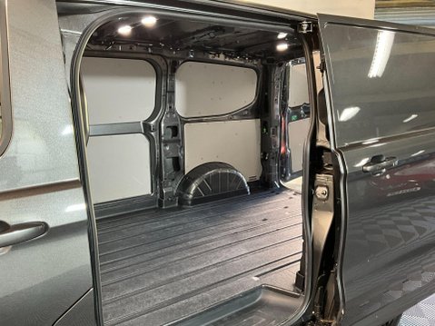 Ford Transit Custom 2.0 320 EcoBlue Limited Auto L1 H1 Euro 6 (s/s) 5dr 9