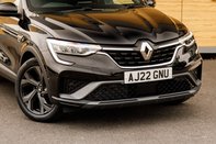 Renault Arkana RS LINE E-TECH 10
