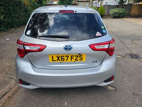 Toyota Yaris 1.5 VVT-h Icon Tech E-CVT Euro 6 (s/s) 5dr 41