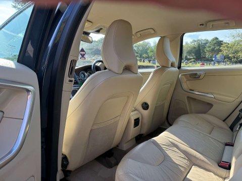 Volvo XC60 2.0 XC60 SE Luxury D4 Auto 5dr 13