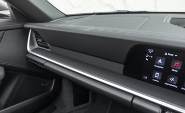 Porsche 911 Targa 4 (992) 24