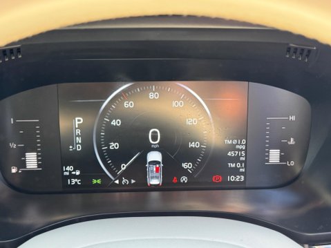 Volvo XC60 2.0 D4 Momentum Auto AWD Euro 6 (s/s) 5dr 38