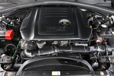 Jaguar F-Pace PORTFOLIO AWD 45