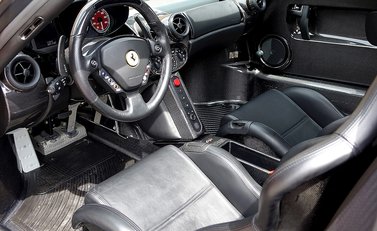 Ferrari Enzo 11