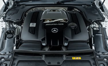 Mercedes-Benz SL Class SL63 AMG PERFORMANCE 39