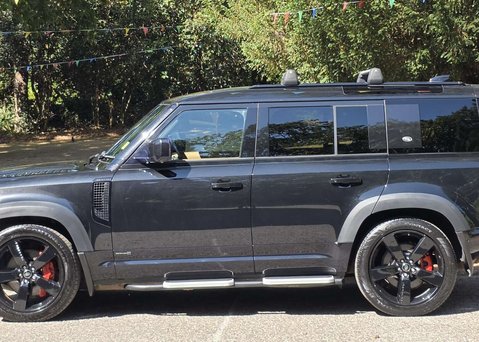 Land Rover Defender 3.0 Defender X MHEV Auto 4WD 5dr 36
