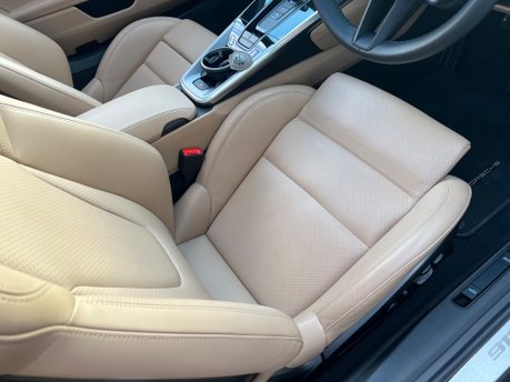 Porsche 911 3.0 992 Carrera Coupe 2dr Petrol PDK Euro 6 (s/s) (385 ps) 28