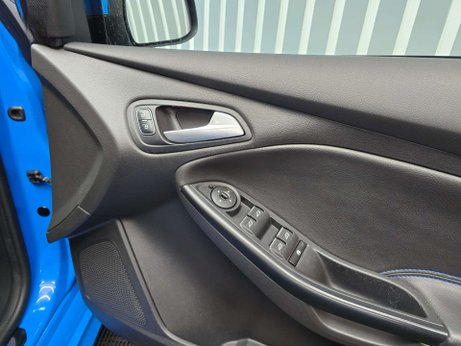 Ford Focus 2.3T EcoBoost RS Hatchback 5dr Petrol Manual AWD Euro 6 (s/s) (350 ps) 8