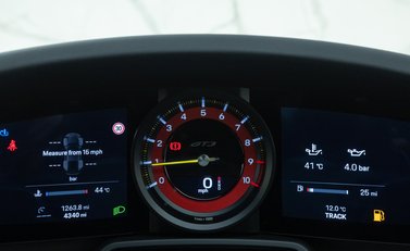 Porsche 911 GT3 (992) 18