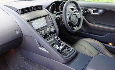 Jaguar F-Type S V6 Coupe 20