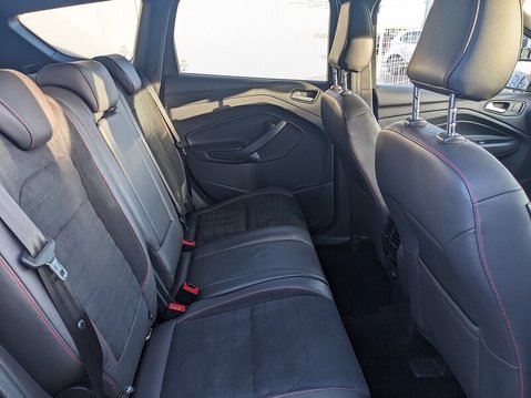 Ford Kuga ST-LINE TDCI 16