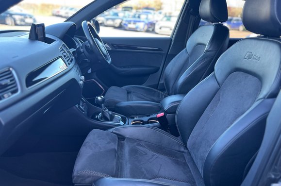 Audi Q3 2.0 TDI QUATTRO BLACK EDITION AUTO 29