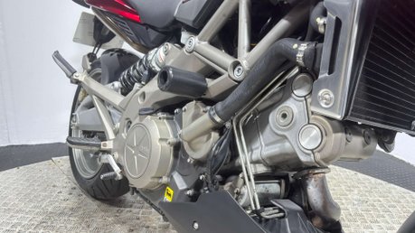 Aprilia Shiver GT 2011 ONLY 20K 1 OWNER NEW MOT VERY CLEAN SUPERMOTO 750CC 26