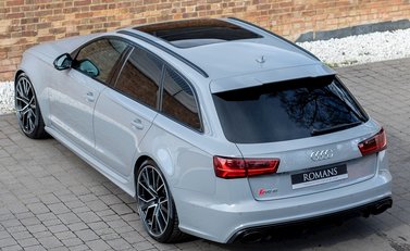 Audi RS6 Avant Performance 9
