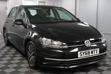 Volkswagen Golf SE NAVIGATION TDI 30