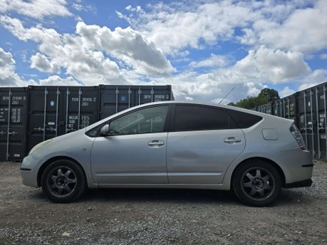 Toyota Prius 1.5 T3 Hatchback 5dr Petrol Hybrid CVT (104 g/km, 76 bhp) 7