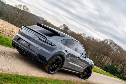 Porsche Cayenne 4.0T V8 TURBO GT 20