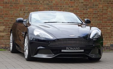 Aston Martin Vanquish Volante 1