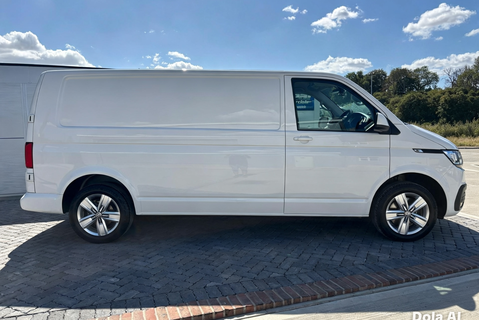 Volkswagen Transporter T32 Lwb 204 ps Tdi Highline 4Motion DSG Panel Van 7
