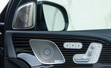 Mercedes-Benz GLS 600 31