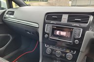 Volkswagen Golf GTI 36