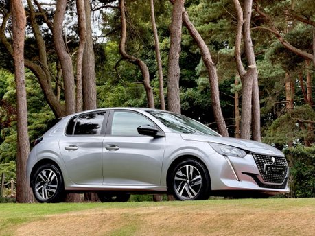 Peugeot 208 PURETECH ACTIVE PREMIUM PLUS S/S