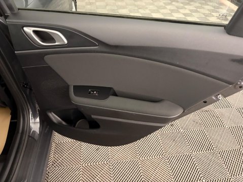 Kia Ceed 1.5 T-GDi 2 Euro 6 (s/s) 5dr Non-ADAP 32