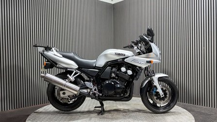 Yamaha FZS FAZER 2000 ONLY 14K VERY CLEAN PROJECT BIKE 600CC COMMUTER