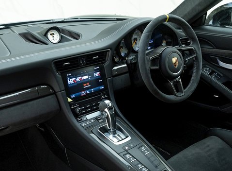 Porsche 911 (991.2) GT3 RS Weissach 13