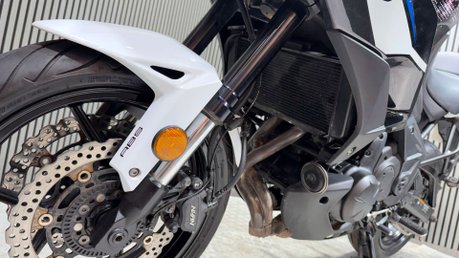 Kawasaki Versys 650 2022 ONLY 8K ADVENTURE BIKE NEW MOT A2 RESTRICTABLE 650CC 32
