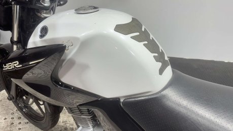 Yamaha YBR 125 2016 ONLY 6K GOOD LOOKING PROJECT BIKE SPARES OR REPAIR 125CC LEARNER 26