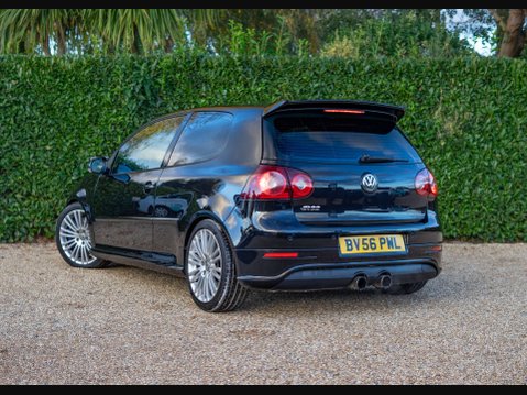 Volkswagen Golf 3.2 Golf R32 Semi-Auto 4WD 3dr 5