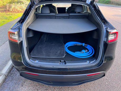 Tesla Model Y (Dual Motor) Long Range Auto 4WDE 5dr 40