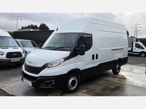 Iveco Daily 35s14 mwb 3520 2.3 135ps eu6 RWD 5