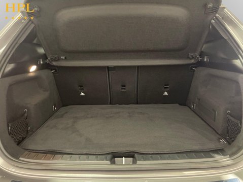 Mercedes-Benz GLA 1.3 GLA200 AMG Line (Premium) SUV 5dr Petrol 7G-DCT Euro 6 (s/s) (163 ps) 2 21