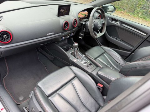 Audi RS3 2.5 RS 3 TFSI Quattro Semi-Auto 4WD 4dr 25