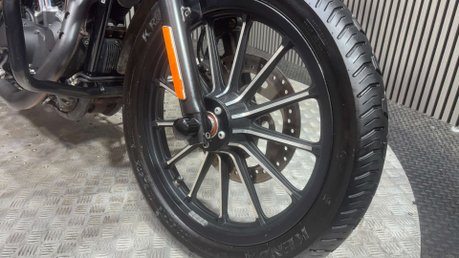 Harley-Davidson Sportster 883 XL883N IRON 2015 20K NEW MOT SERVICED CRUISER BIKE 17