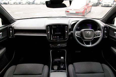 Volvo C40 RECHARGE CORE