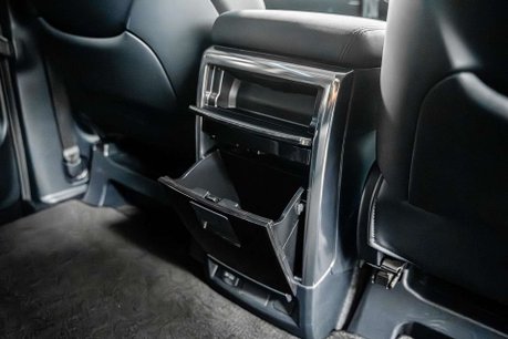 Toyota Alphard 2.5 MPV 2.5 SUV Automatic Petrol Hybrid 28