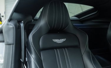 Aston Martin V8 Vantage 15