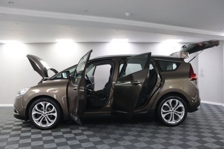 Renault Grand Scenic ICONIC TCE 23