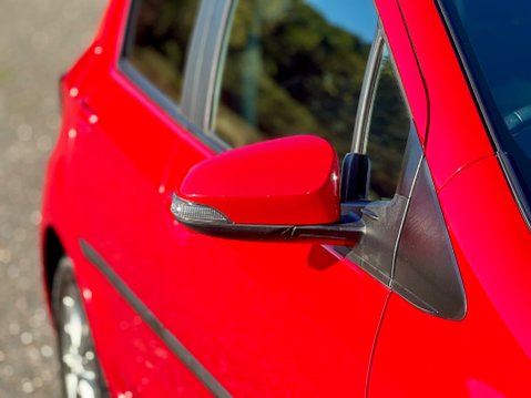 Toyota Yaris VVT-I ICON 12